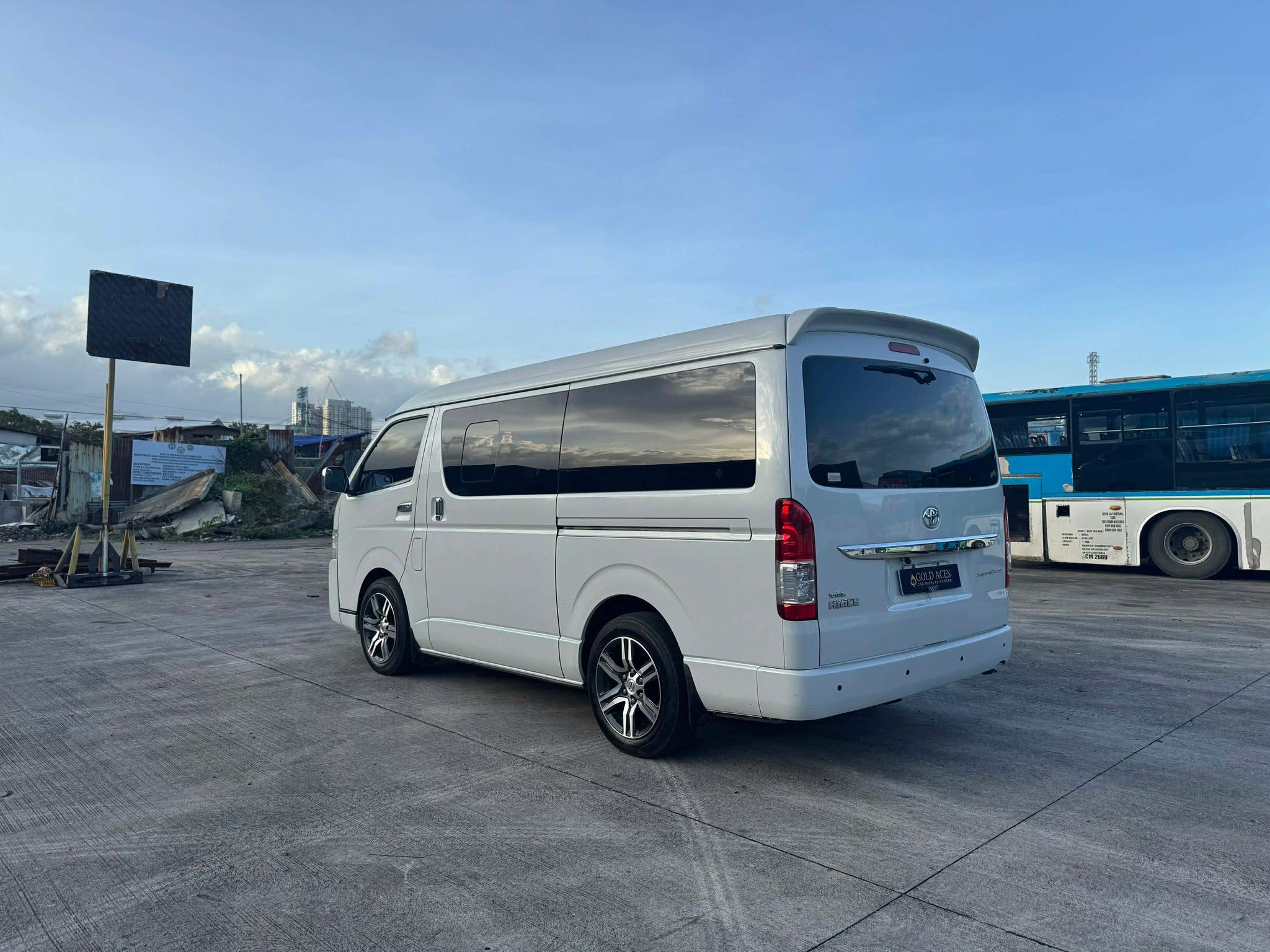 2016 TOYOTA HIACE SUPER GRANDIA 3.0L DSL AUTOMATIC TRANSMISSION - Image 7